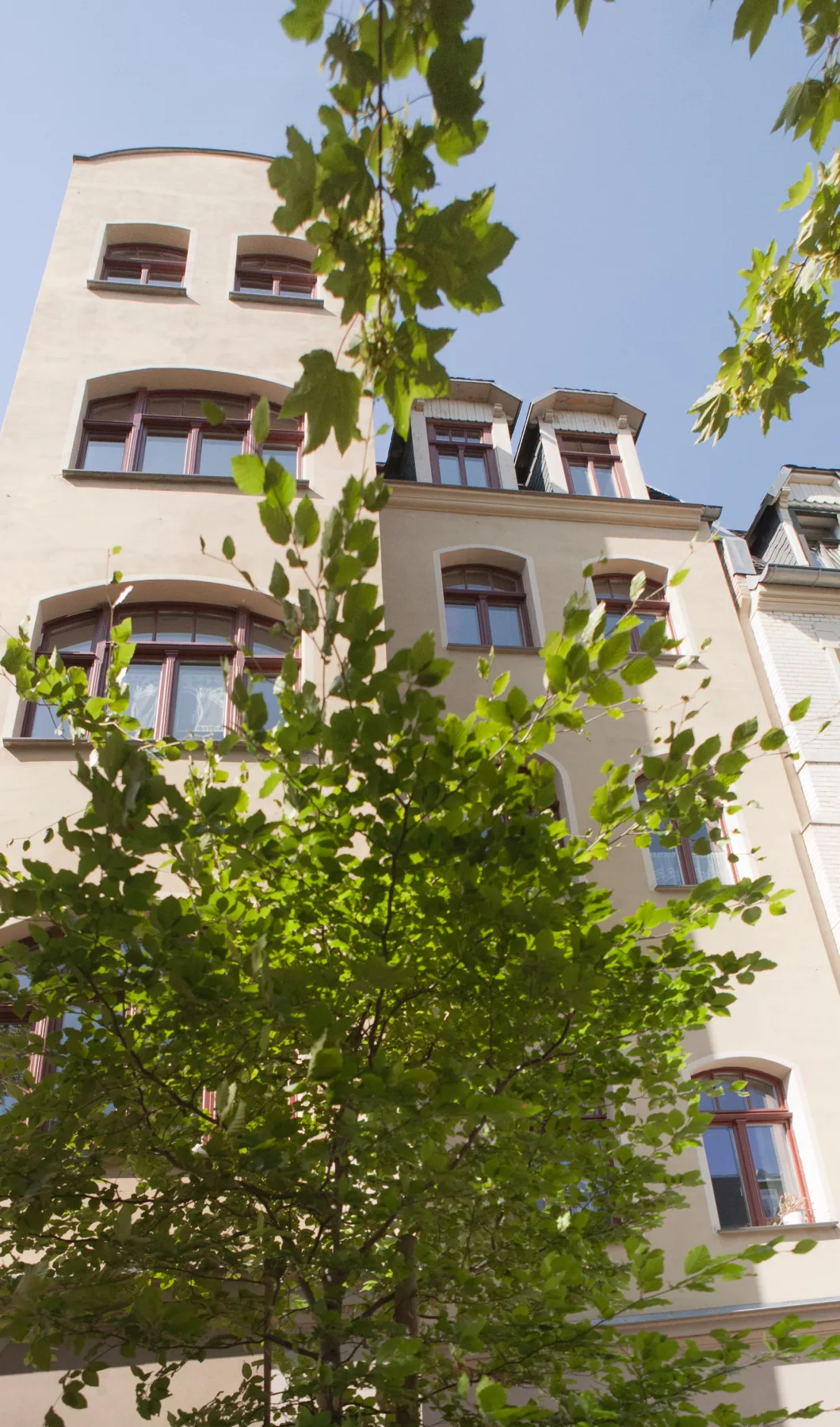 H31 FASSADE Rudolf-Haym-Str. 31, HAL_01