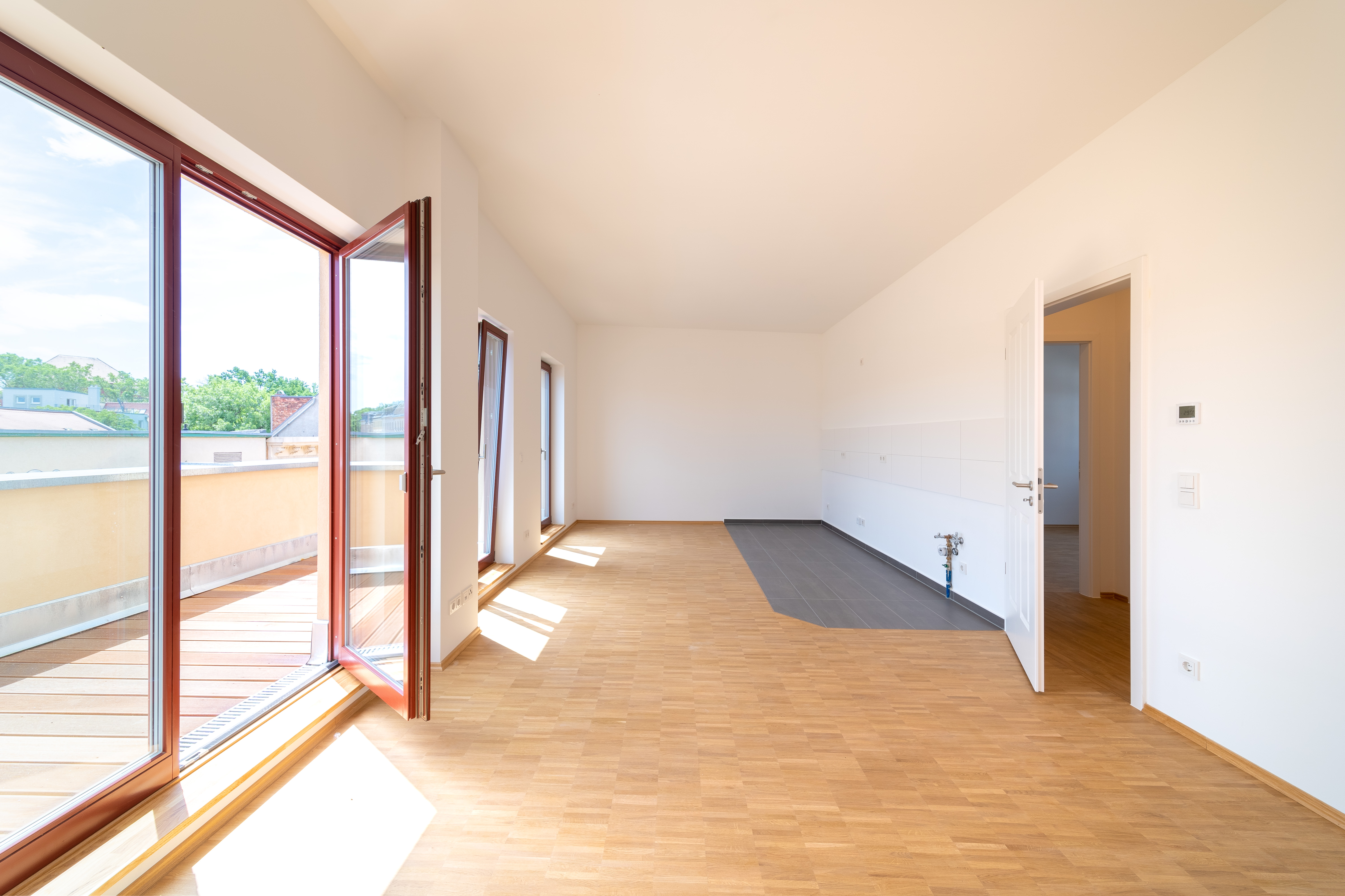 moderne 2-Raumwohnung mit großzügigem Balkon und toller Ausstattung, 06110 Halle (Saale), Etagenwohnung
